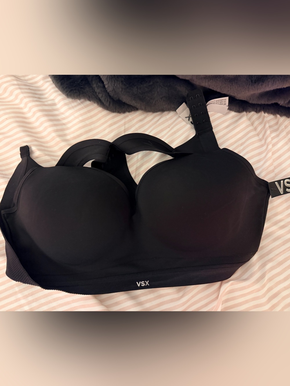 VSX Black Padded Wireless Sports Bra